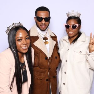 DLUXE-GALA-DLUXE-PHOTOBOOTHS-TORONTO-PHOTOBOOTH-2.jpeg